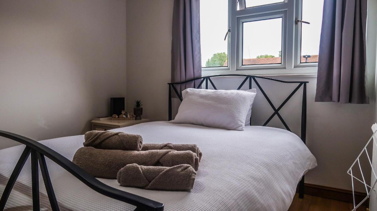Cozy Double Room - Only Room London Exteriör bild